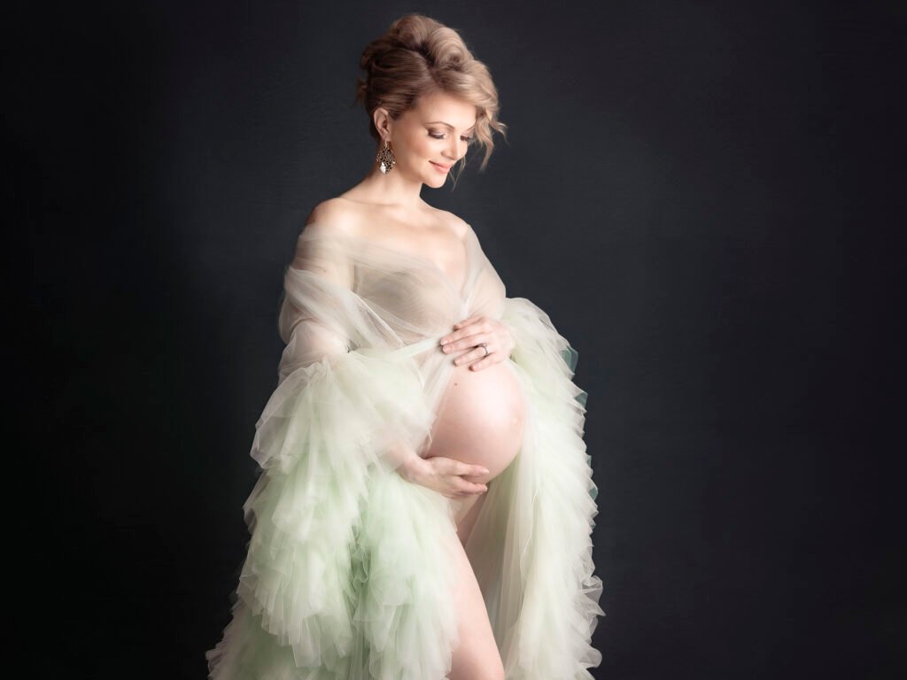 Maternity photography sessions across the Denver metro area